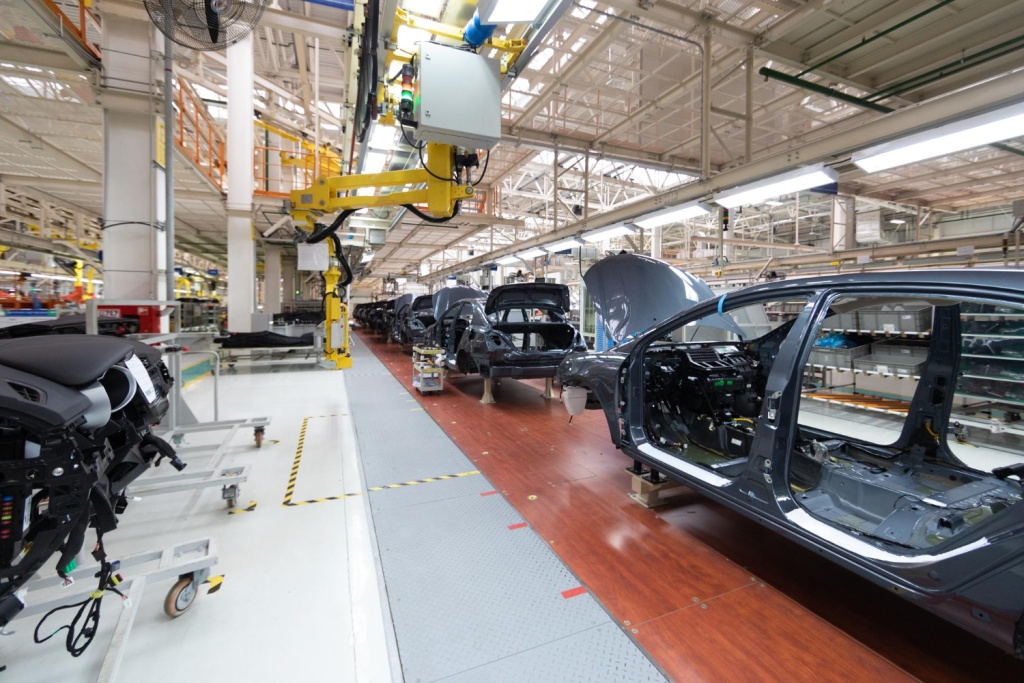 General Motors планирует вложить $4 млрд в расширение производства в США