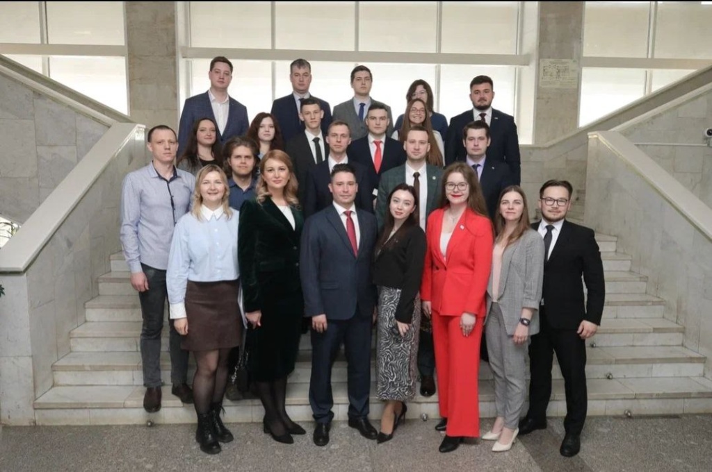 В Ульяновске прошло юбилейное заседание Ассоциации молодёжных парламентов Приволжья В Ульяновске прошло юбилейное заседание Ассоциации молодёжных парламентов Приволжья