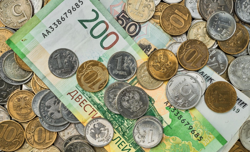Минфин с 7 августа в пять раз снизит объём закупаемой валюты