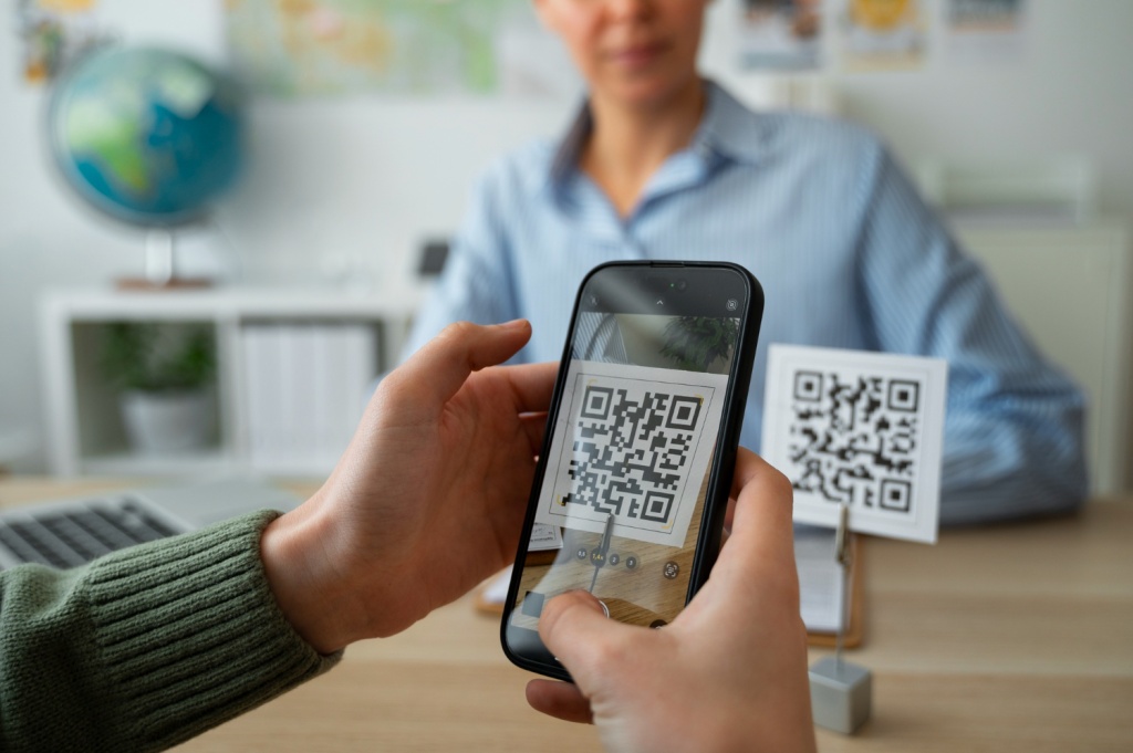 Сбер заявил о планах запуска платежей по QR-кодам за границей