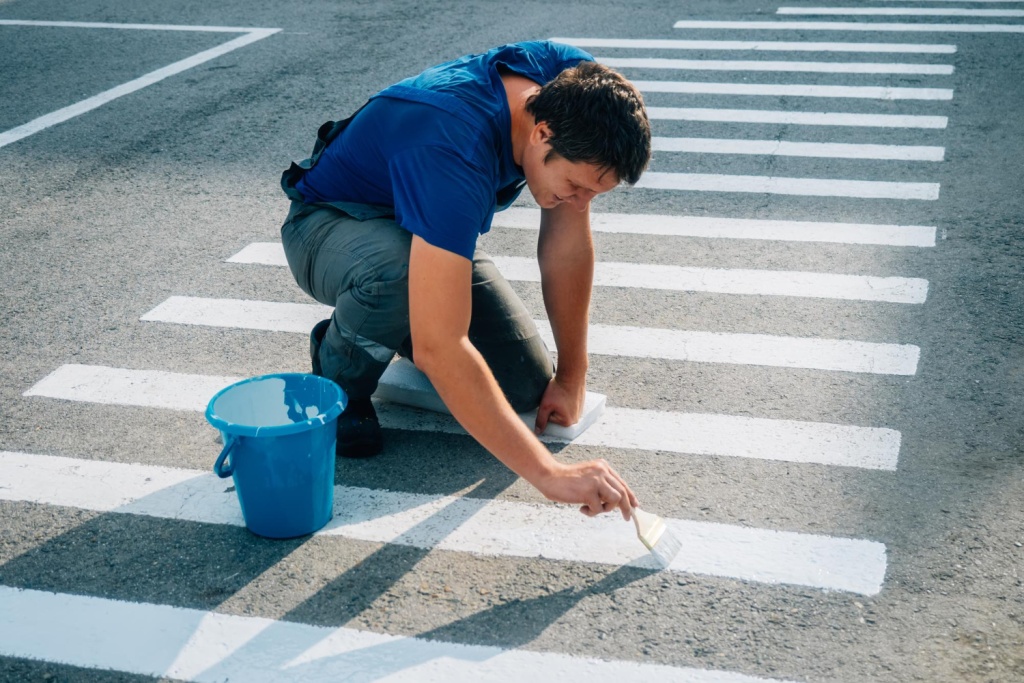 В Ульяновске дорожные службы приводят в порядок маршруты к школам В Ульяновске дорожные службы приводят в порядок маршруты к школам