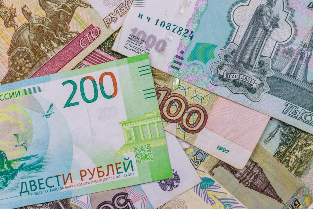 «Ведомости»: жители России чаще досрочно закрывали кредиты в 2023 году