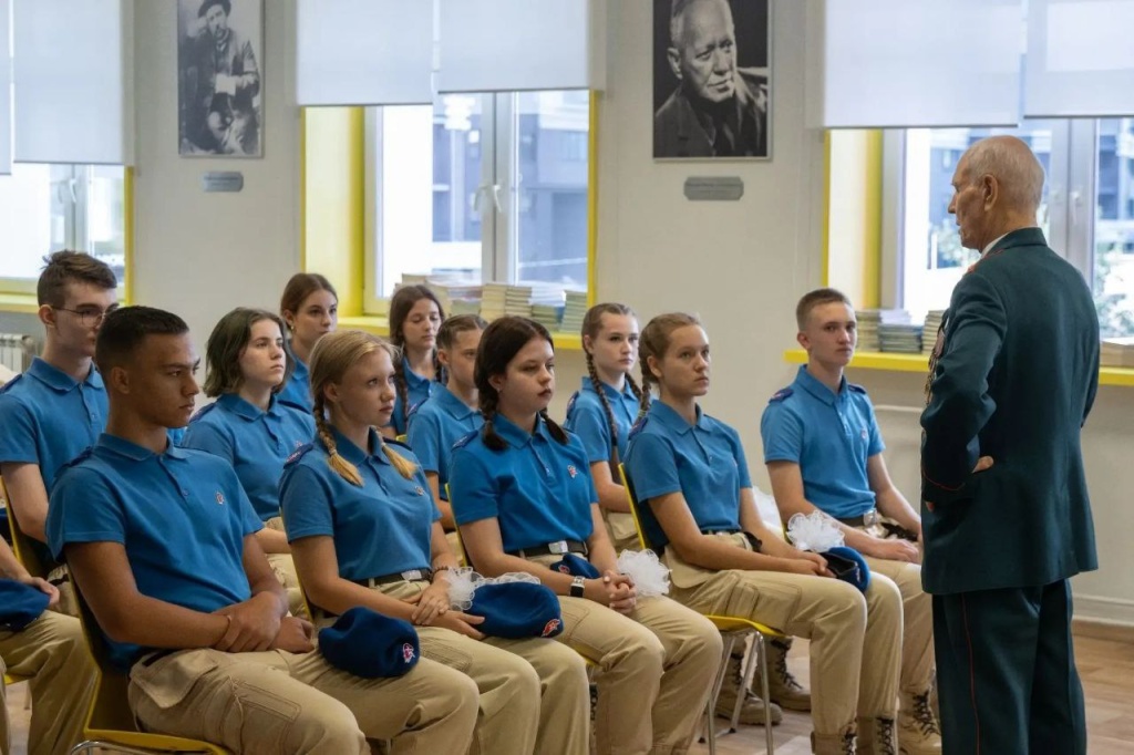 Сергей Петрин поздравил со 101-м днём рождения Почётного гражданина Воронежа Николая Николаевича Борисова