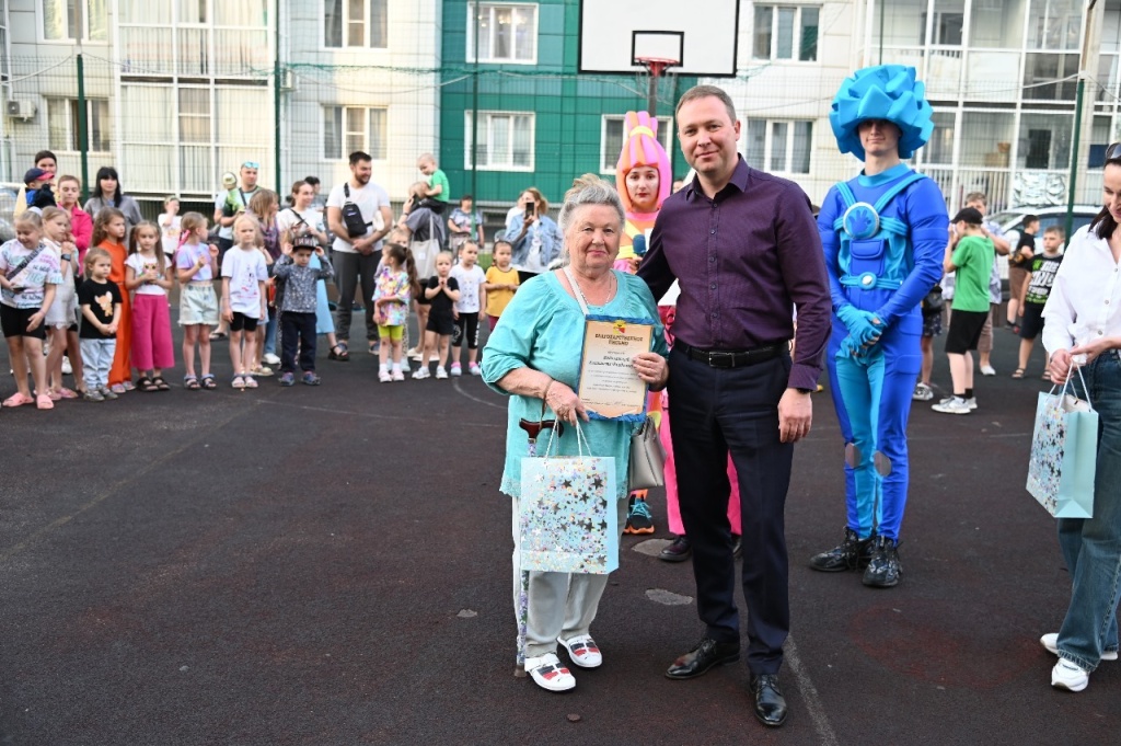 В Воронеже прошёл «День соседей», который организовал депутат городской Думы Иван Кандыбин