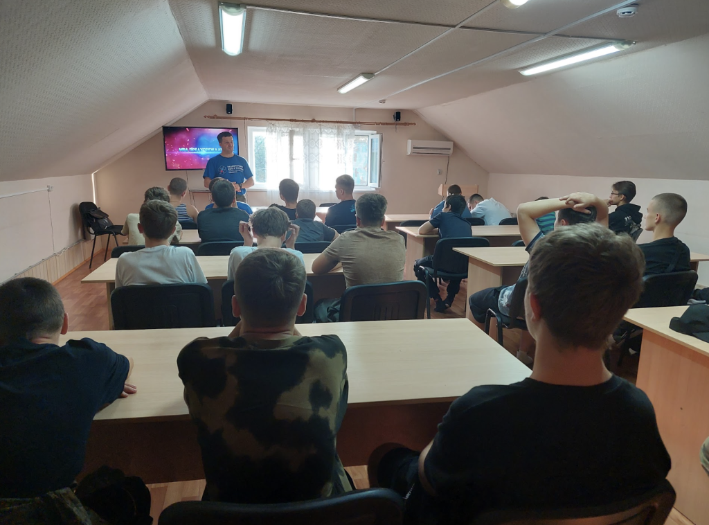 В самарском лагере «Авангард» прошла масштабная игра «Терроризму нет!» для 224 воспитанников В самарском лагере «Авангард» прошла масштабная игра «Терроризму нет!» для 224 воспитанников