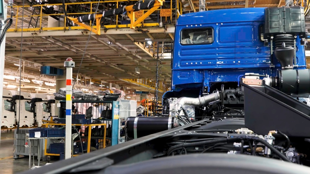 Немецкий Daimler Truck продал долю в российском «КамАЗе» Немецкий Daimler Truck продал долю в российском «КамАЗе»