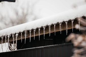 Мэр Ульяновска Александр Болдакин поручил профильным ведомствам оперативно реагировать на заявления о протечке кровли